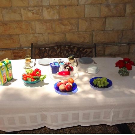 1 Or 2 Rooms With Breakfast And Parking Jerusalem Eksteriør bilde