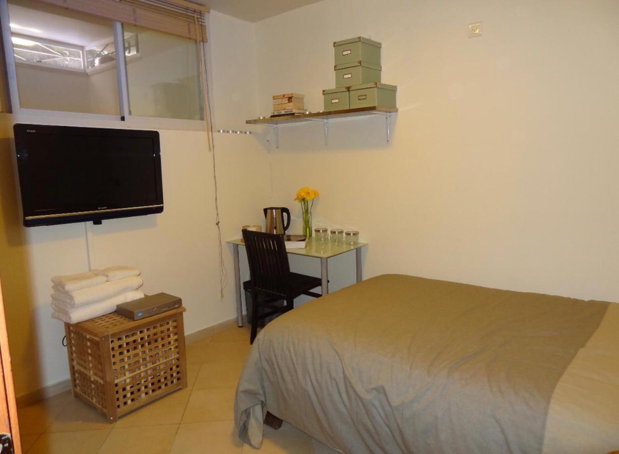 1 Or 2 Rooms With Breakfast And Parking Jerusalem Eksteriør bilde